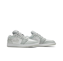 Кроссовки Air Jordan 1 Low SE GS "Grey Camo Swoosh" DD3234-100