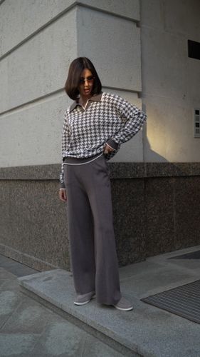 Костюм женский трикотажный шоколадного цвета