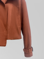 Куртка YG 6117 на пуговицах и c ремешками на рукавах