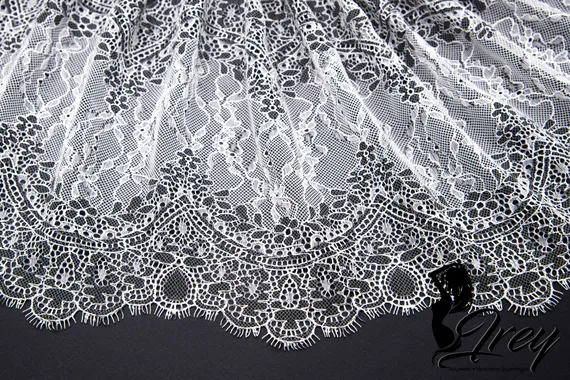 03-73 Кружево эластичные реснички 24 см, белый/серый