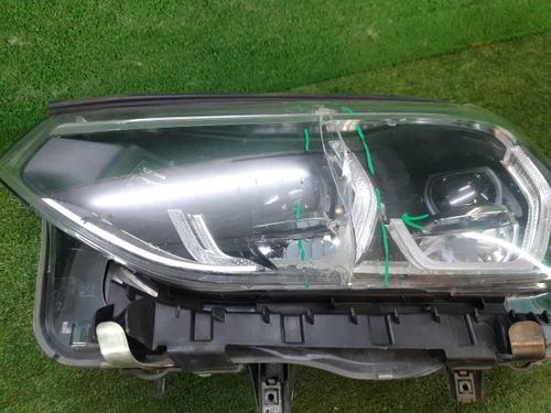 Битая Фара левая BMW X3 G01 (2017-2021) Adaptive LED