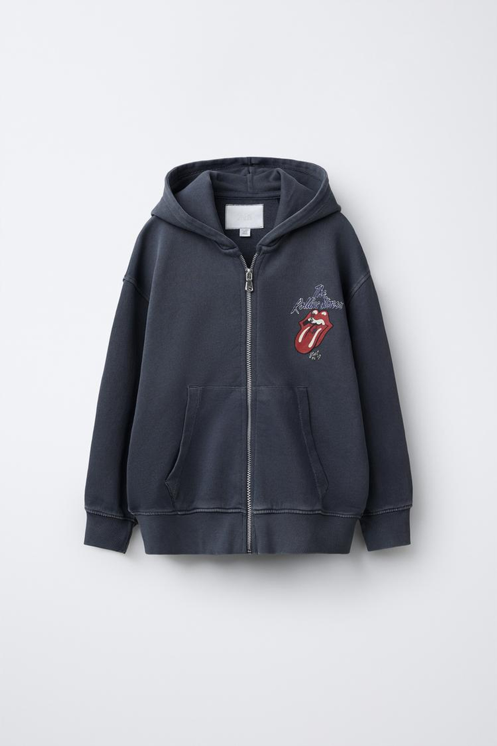 ZARA ТОЛСТОВКА НА МОЛНИИ С ЭФФЕКТОМ ПОТЕРТОСТИ ROLLING STONES ©, АНТРАЦИТОВО-СЕРЫЙ
