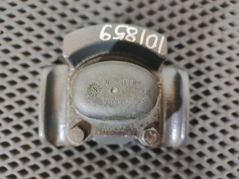 Отбойник рессоры передней 2020г