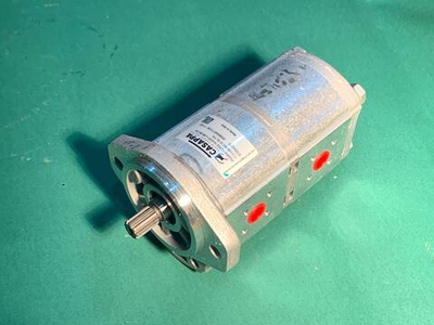 Насос вспомогательный 14+11cc (Корея)