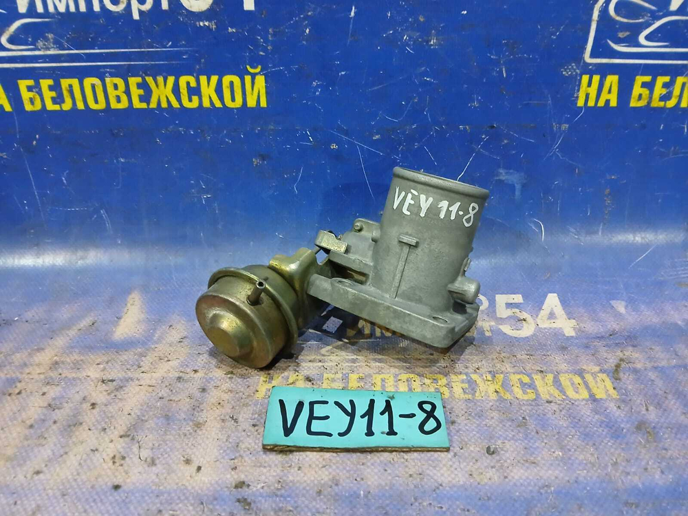 Дроссельная заслонка NISSAN AD 2001