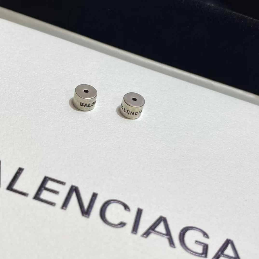 Серьги Balenciaga