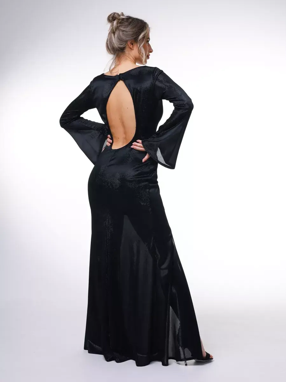 Платье вечернее с разрезом блестящее в пол