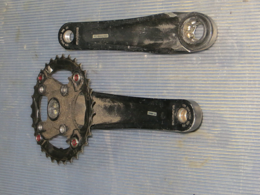 Шатуны Shimano FC-M443 Octalink б/у.