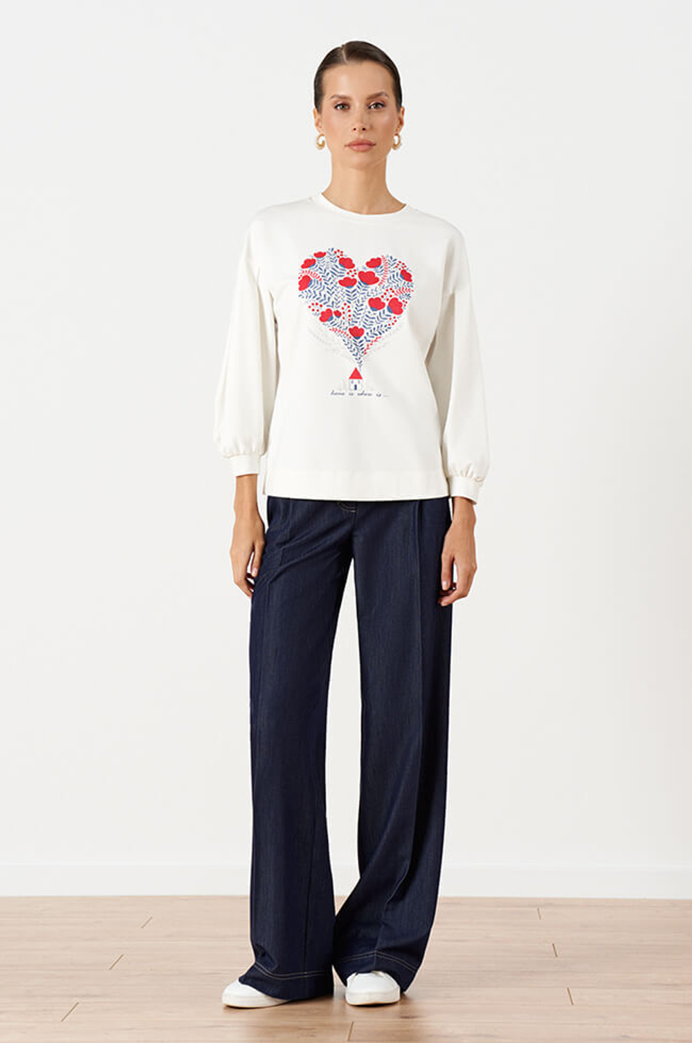 23190 Свитшот женский (молочный)