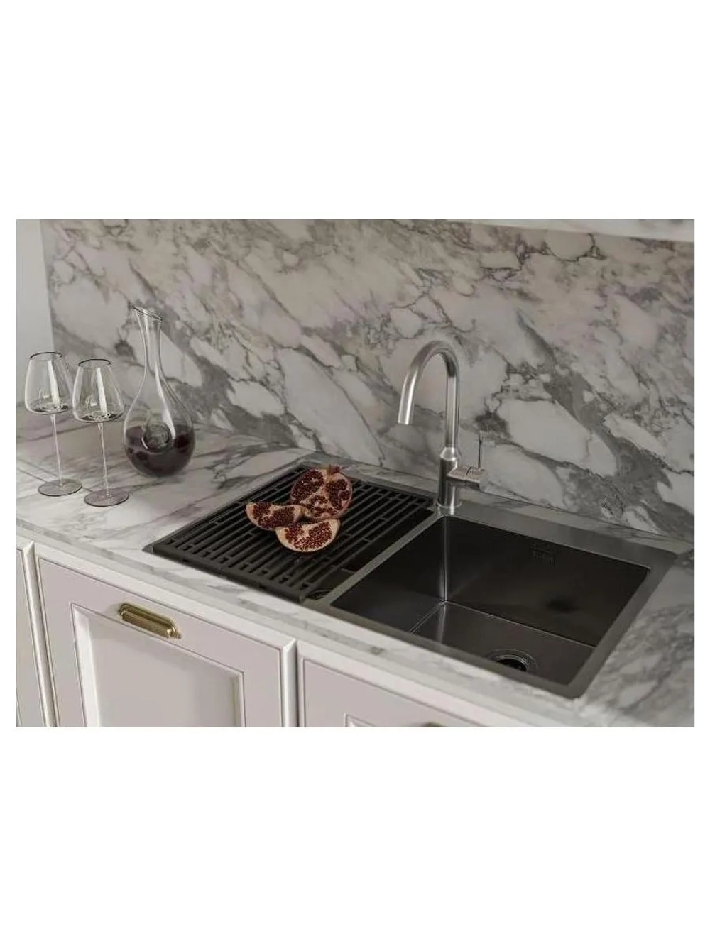 Rivelato Rinox 8050 B2 PVD black Мойка нерж.сталь 2 чаши 800*500*200 мм, монтаж: врезной, материал: нержавеющая сталь, цвет: черный