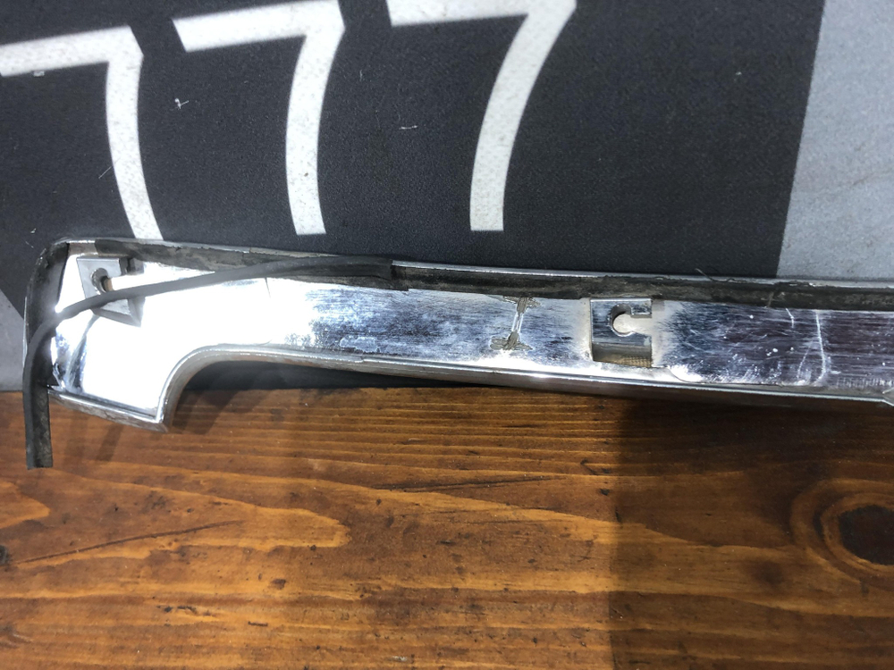 Накладка капота Toyota Land Cruiser Prado 150 09-13 Б/У Оригинал 7577060010