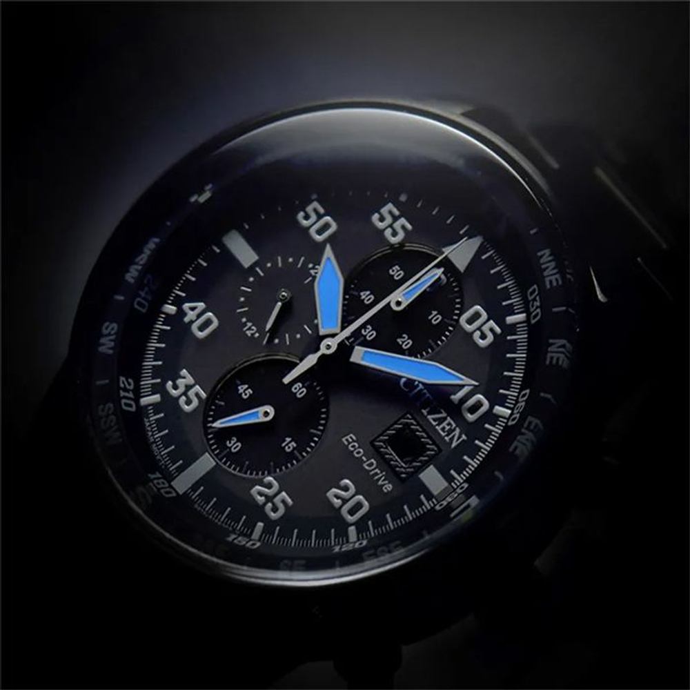 Мужские японские наручные часы Citizen CA0695-17E