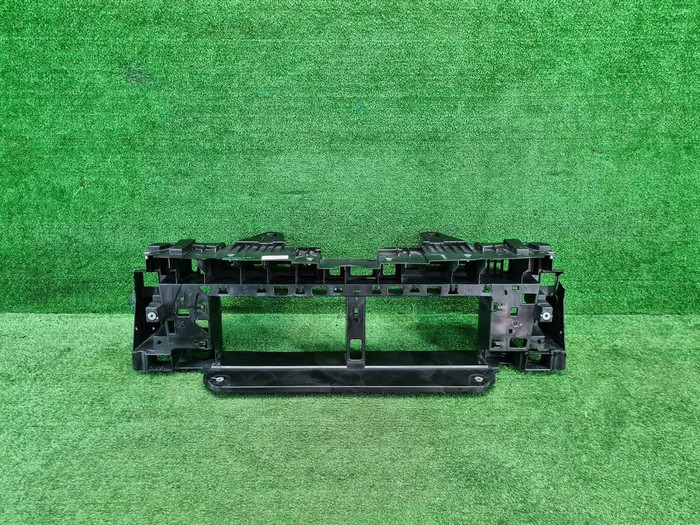 Кронштейн решетки радиатора Hongqi H9 (2020-н.в.)