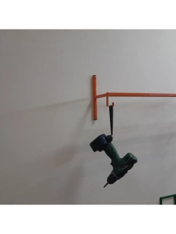 Крючок-полкодержатель настенный