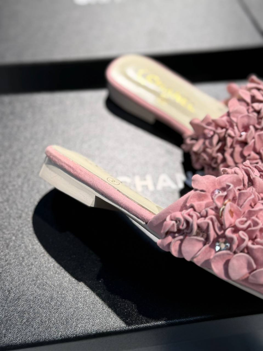 Шлепанцы CHANEL