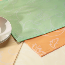 Скатерть овальная 160x220 Curt Bauer Bella зеленая Германия