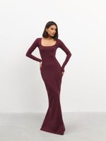 Платье макси из трикотажа