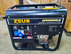 Дизельный генератор Zeus APD 3500 CLE 3 кВт с электростартером. В комплекте аккумулятор, колеса и набор фильтров для 1-го ТО