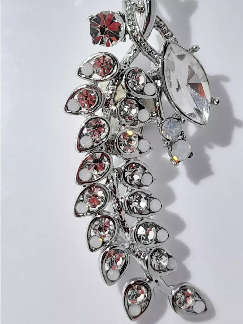 Брошь-кулон "Ветка со стразами и 1 большим стразом"