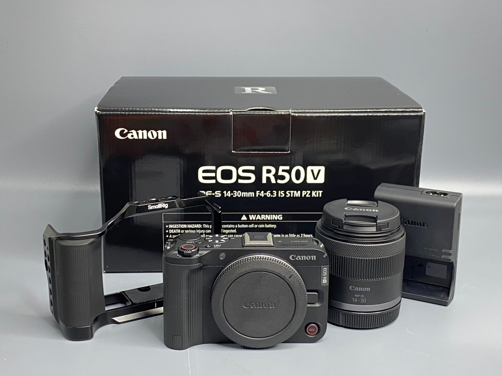 Canon EOS R50 V Kit 14-30mm + SmallRig