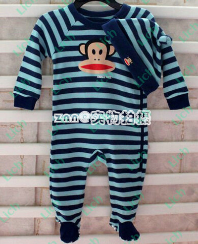 Комплект для новорожденных: комбинезон в полоску и шапка