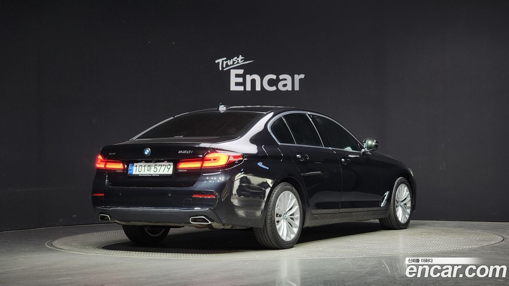 BMW 5 Series (G30) 530i xDrive Luxury (01.2022)
