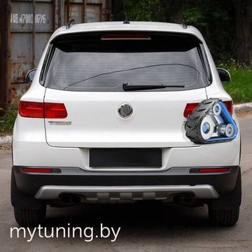 Диффузор под двойной выхлоп на задний бампер для Volkswagen Tiguan