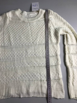 Джемпер красивой вязки, визуально на 44 размер