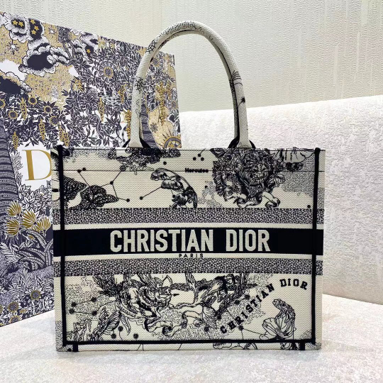 Christian Dior Book Tote 36 cm