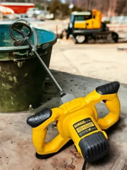 Миксер строительный электрический Dewalt, 2600 Вт