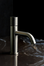 Смеситель STICK для умыв. низ. Nikel Brush низкий с ручкой DIAMOND