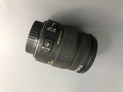 Sigma 18-50mm 2.8-4.5 DC OS HSM Canon EF