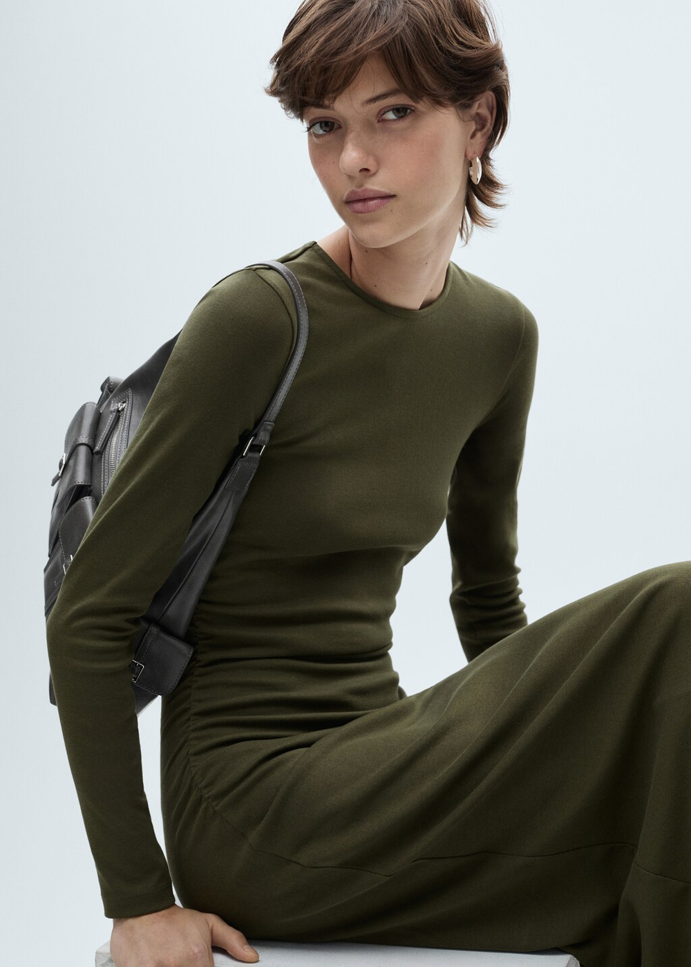 Миди-платье из трикотажа