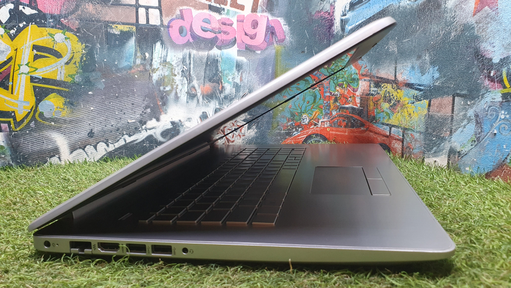 Ноутбук HP i5-10/8Gb/FHD/17-by2050ur 2f1y8ea/Windows 10