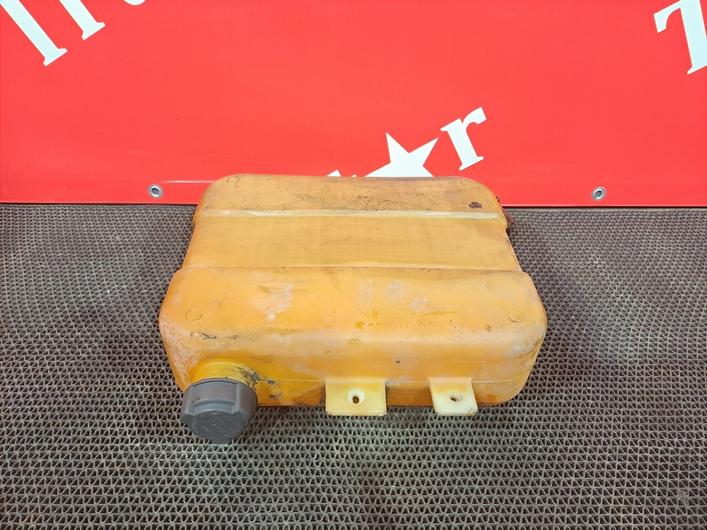 Бачок отопителя 7L