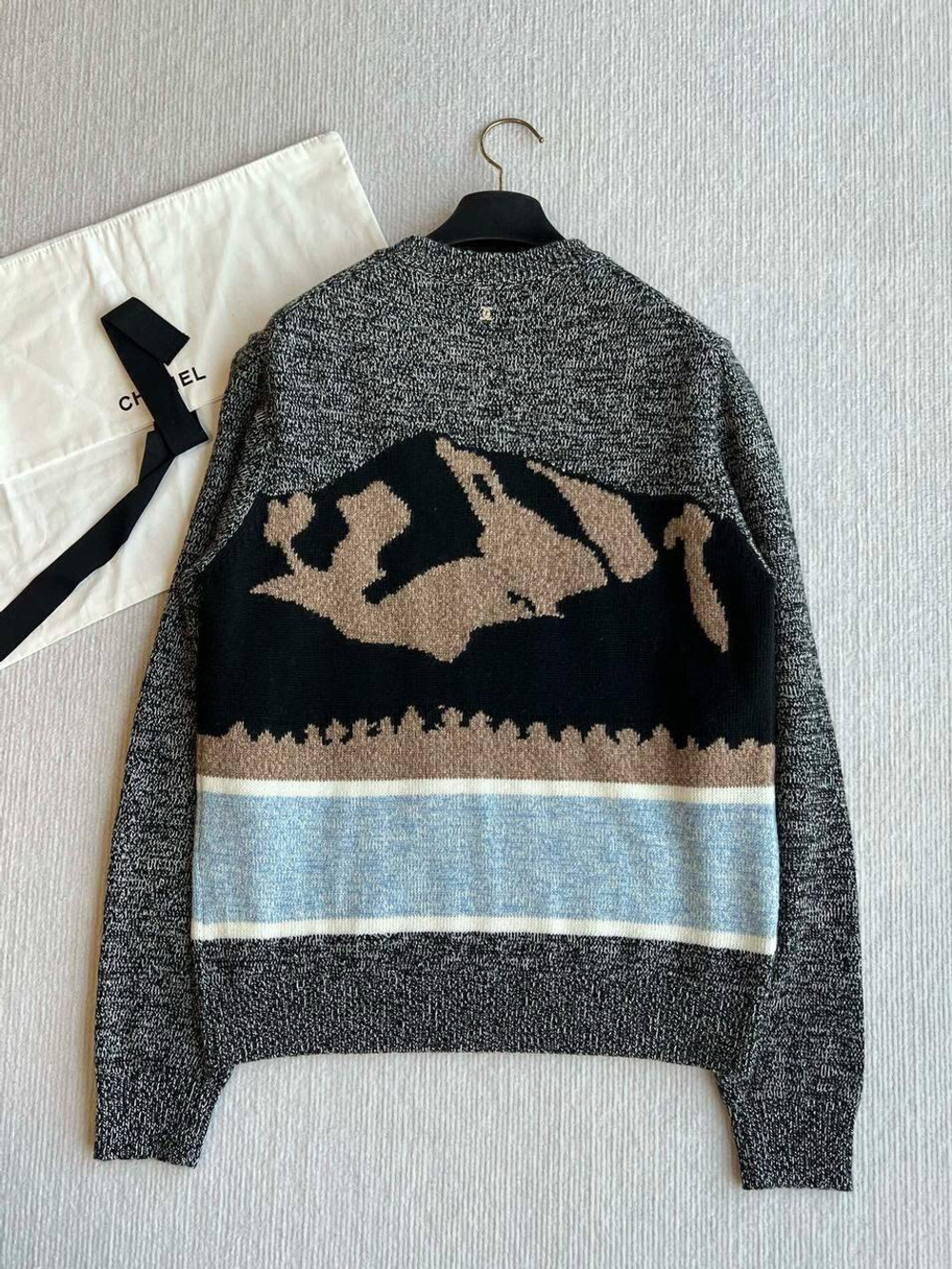 Свитер CHANEL