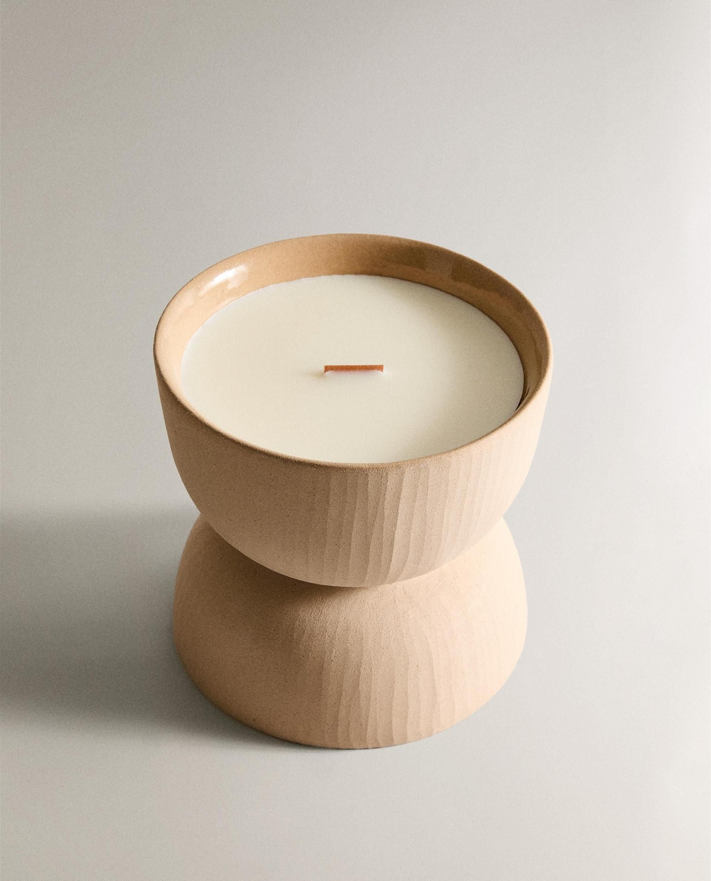 Zara Home - Ароматическая свеча sacred woods, 1025 г