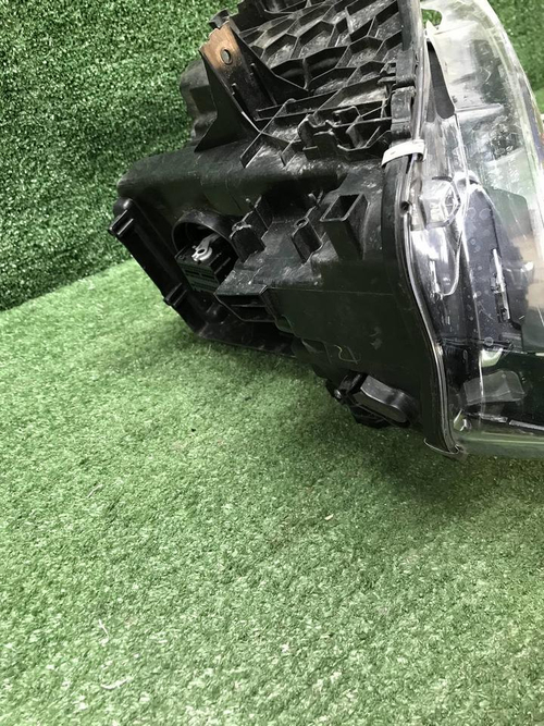 Битая Фара правая BMW X3 G01 (17-21) Adaptive LED