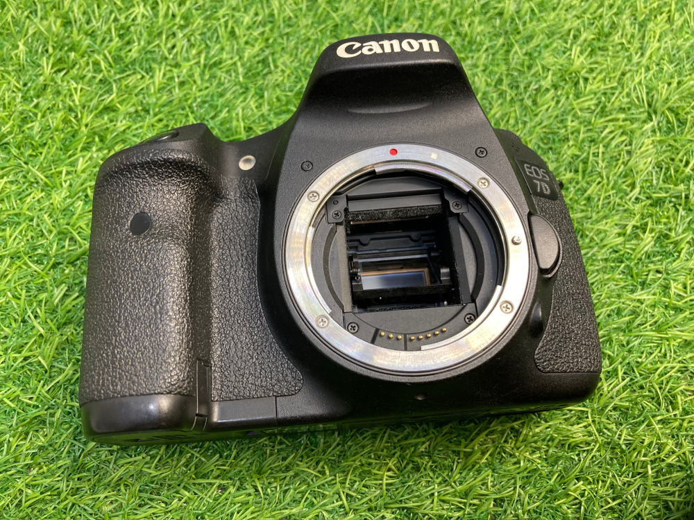 Canon EOS 7D (15.150 кадров)