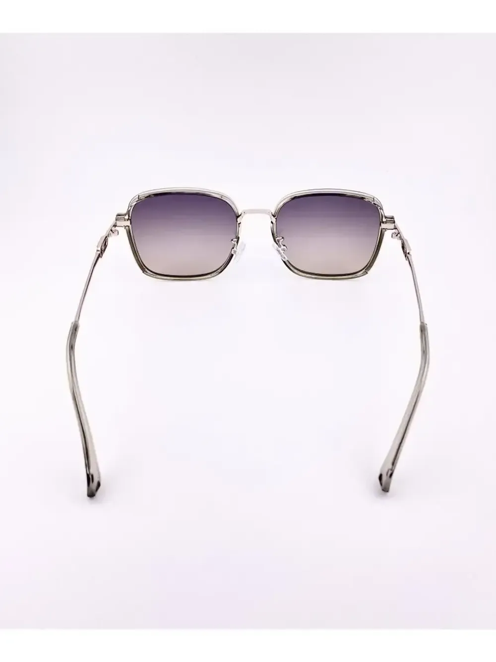 Очки солнцезащитные