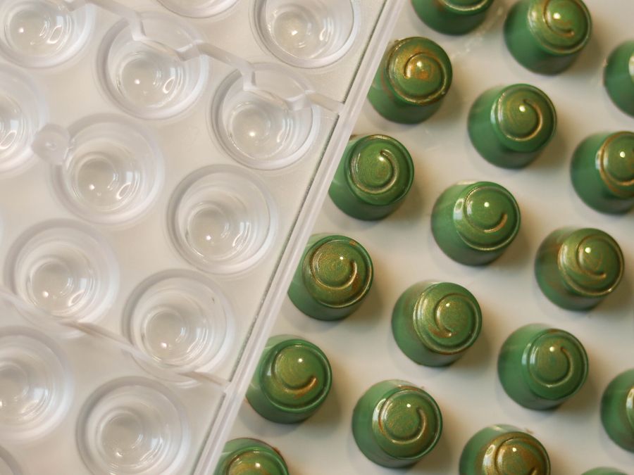 Магия Форм: Почему Использование Форм для Шоколада - Важно и Увлекательно