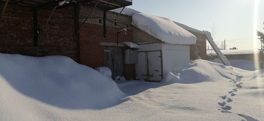Пристрой к зданию 180м2, 2 входа с разных сторон здания.