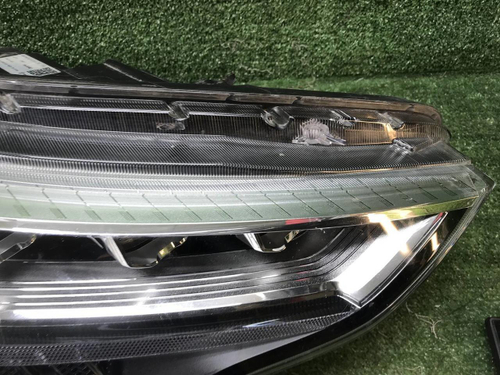 Битая Фара правая Haval Jolion (2021-н.в.) LED