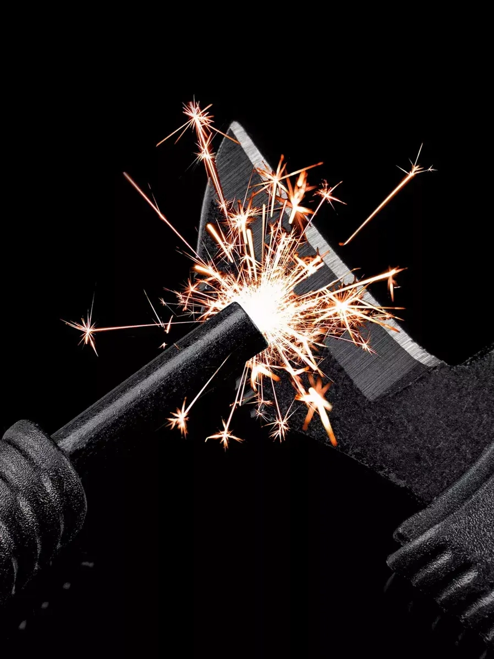 Фастекс со свистком, огнивом, компасом и стропорезом