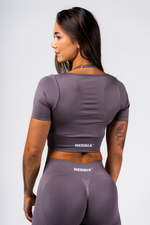 Топ Nebbia Shaping Crop Top FLOW SEAMLESS 499 DARK GREY