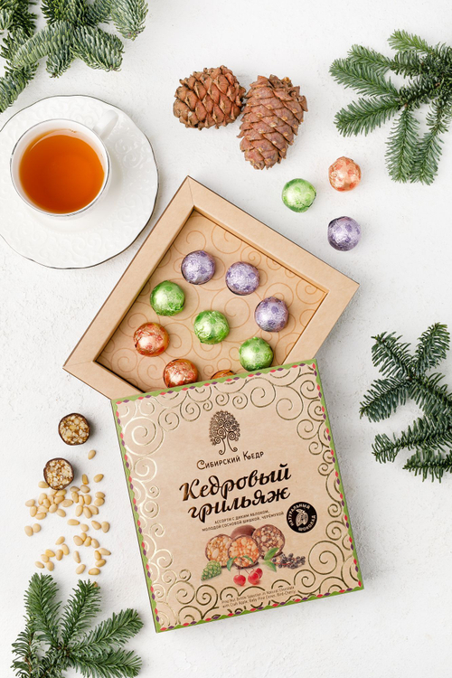 Кедровый грильяж ассорти / яблоко, шишка, черемуха / 120 г / ТМ Сибирский кедр