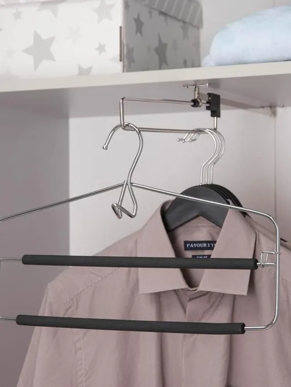 Вешалка для одежды антискользящая 2-х уровневая SAVANNA, 37×22 см, металл / полиуретан, цвет чёрный