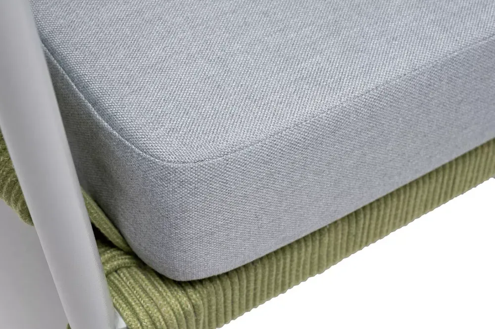 "Диего" диван 2-местный плетеный из роупа, каркас алюминий светло-серый (RAL7035) муар, роуп салатовый меланж круглый, ткань светло-серая