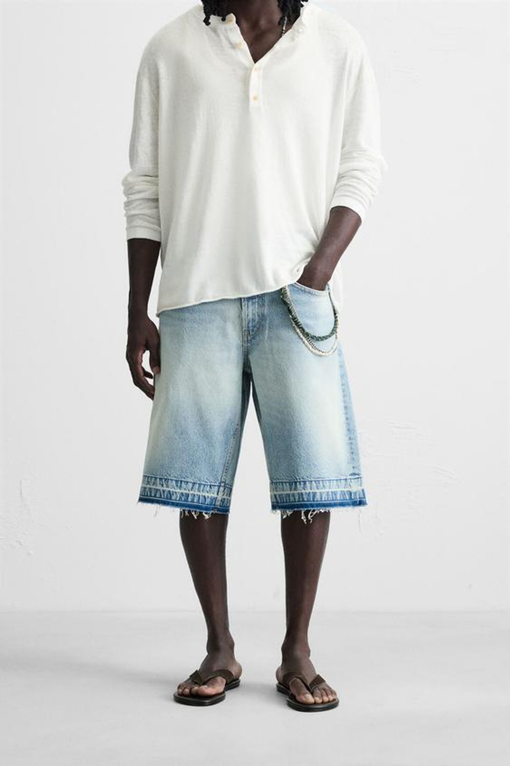 ZARA ДЖИНСОВЫЕ ШОРТЫ-БЕРМУДЫ СВОБОДНОГО КРОЯ, ГОЛУБОЙ