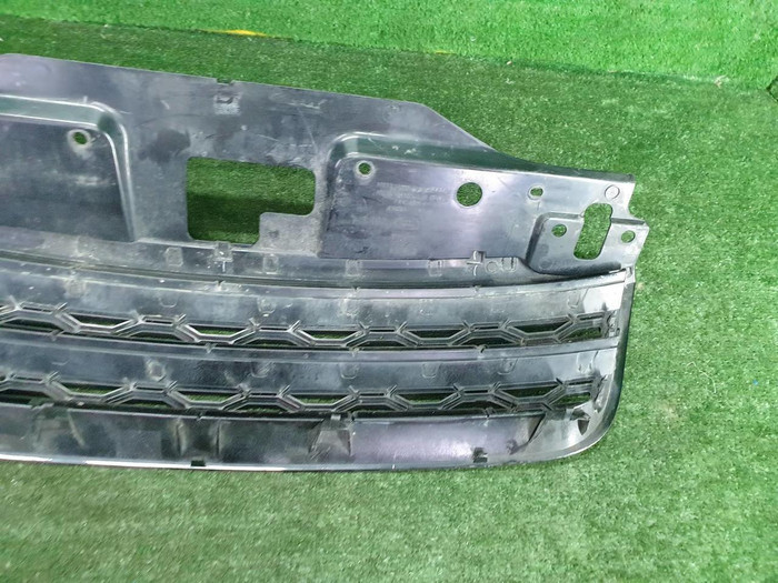 Решетка радиатора Land-Rover Discovery 5 L462 (2016-2021)